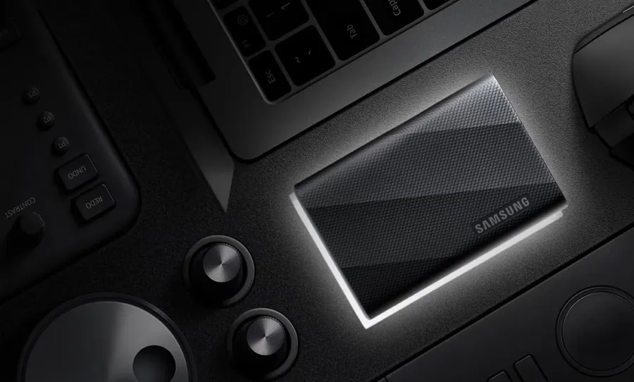 Dysk przenośny Samsung Portable SSD T9 USB 3.2 Gen 2x2 1 TB czarny